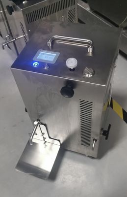 Amostragem de vapor puro industrial com suporte personalizado e faixa de valores de pH de 5-7